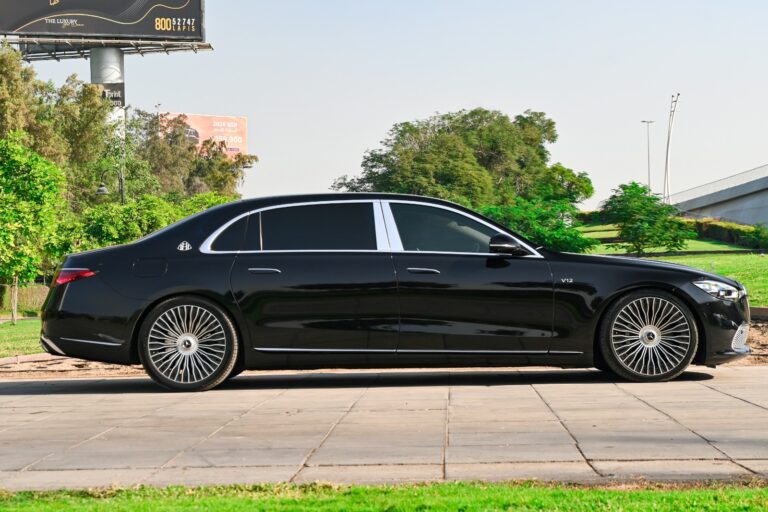 mercedes maybach s class with Driver in dubai