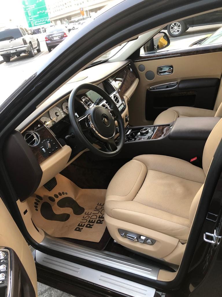 rent rolls royce dubai with driver
