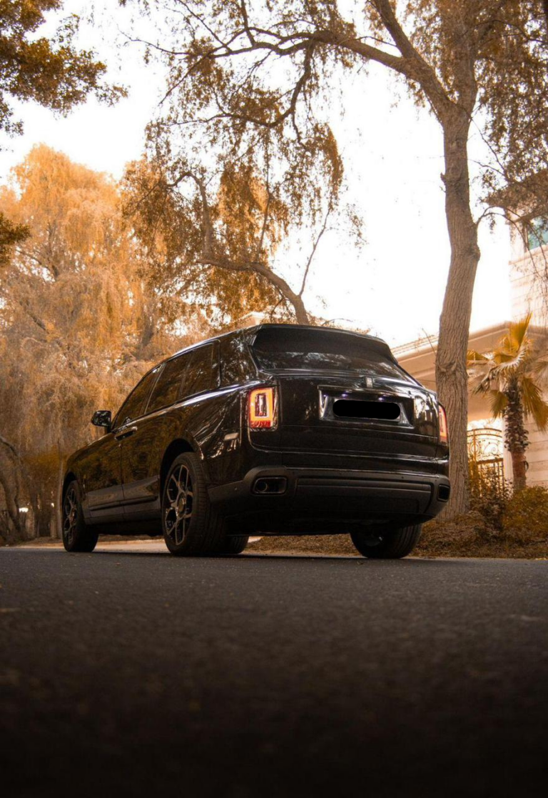 rolls royce cullinan With Driver in dubai