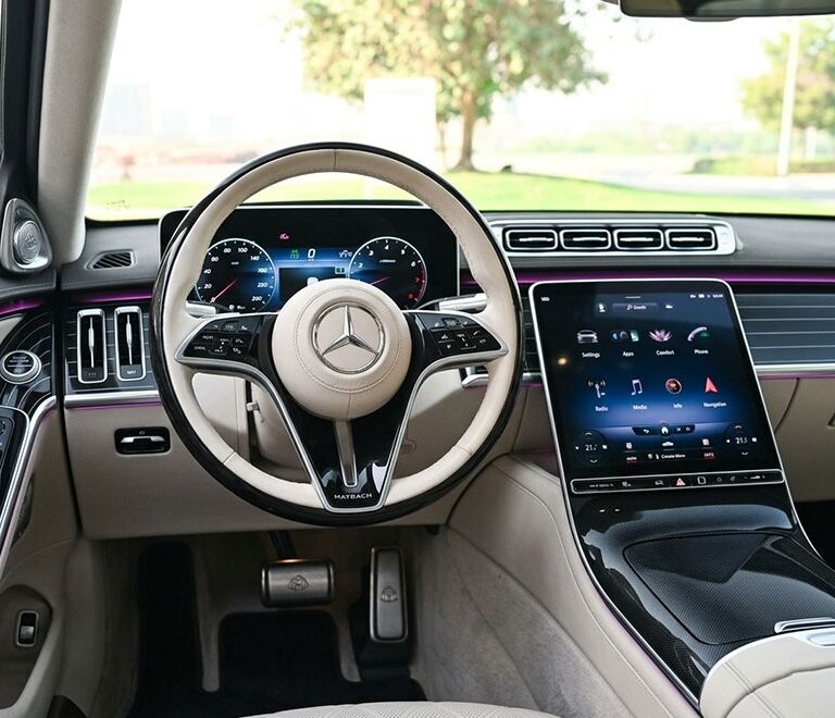 Dubai to Saudi Arabia chauffeur service