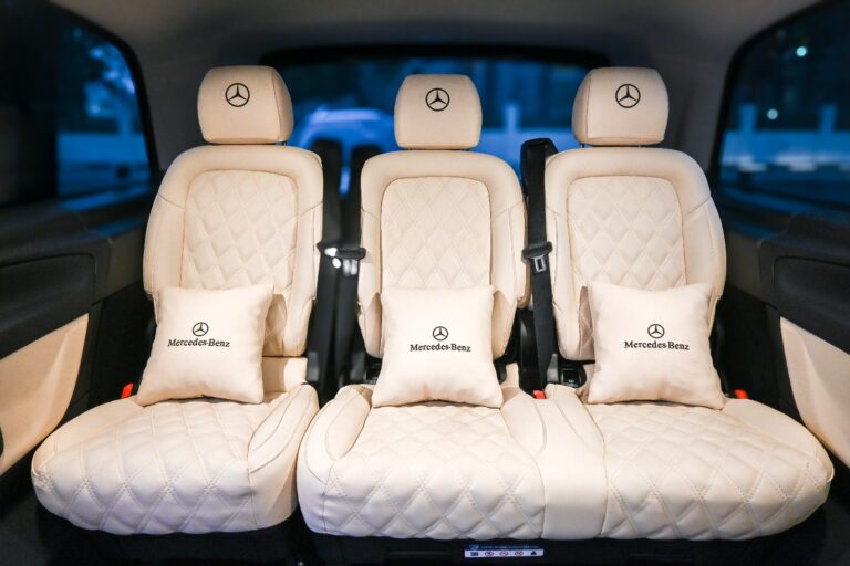 Mercedes V Calss Chauffeur Service Dubai