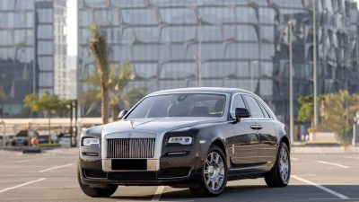 rolls royce driver dubai